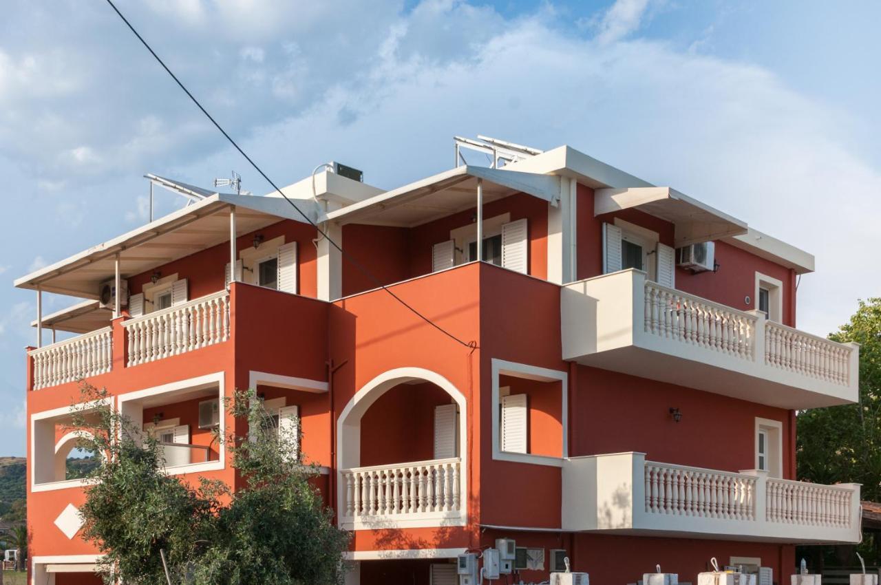 Avyssos Residents Aparthotel Kalamaki  Exterior photo