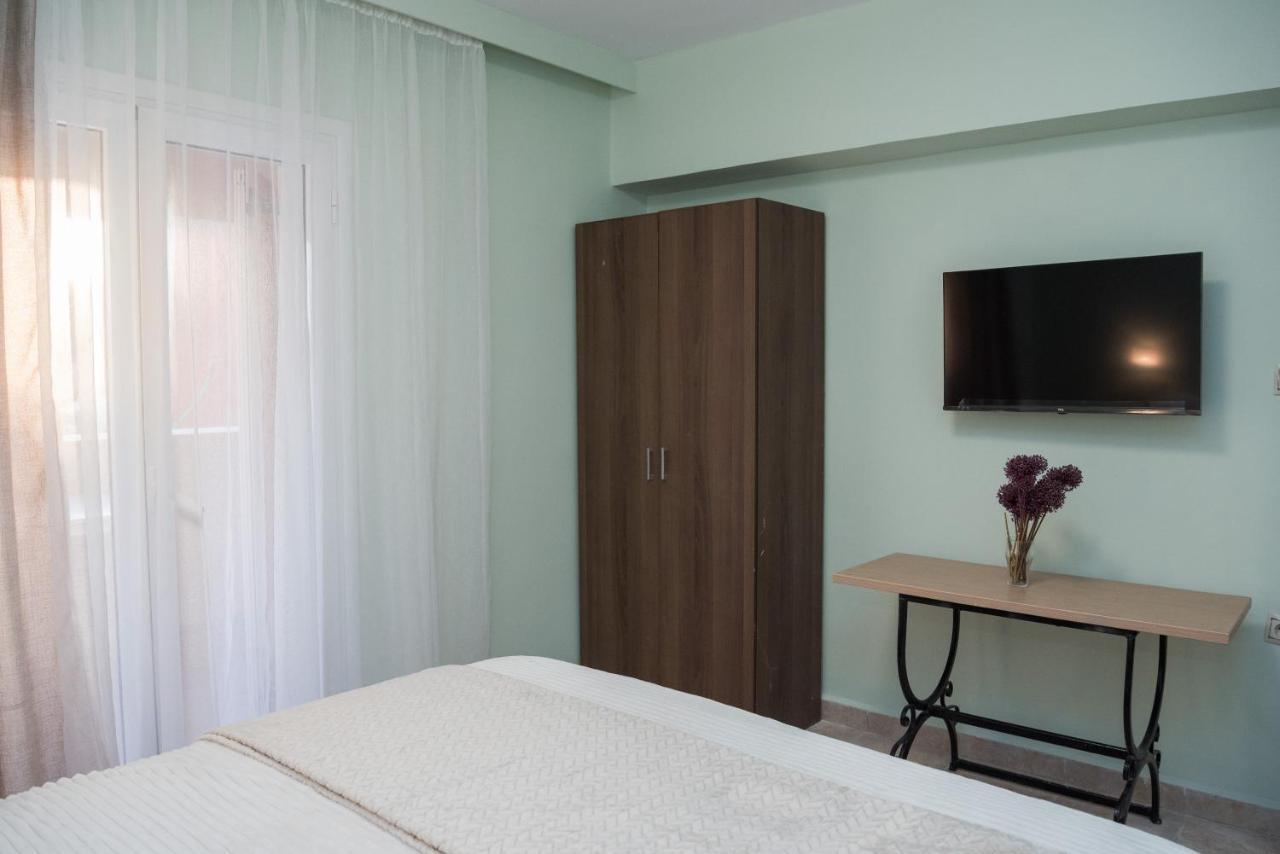 Avyssos Residents Aparthotel Kalamaki  Exterior photo